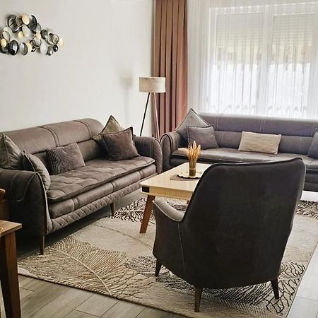 Value Living Apartment Ferizaj Ngoại thất bức ảnh