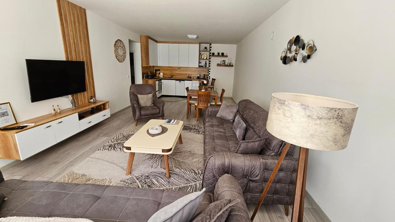 Value Living Apartment Ferizaj Ngoại thất bức ảnh
