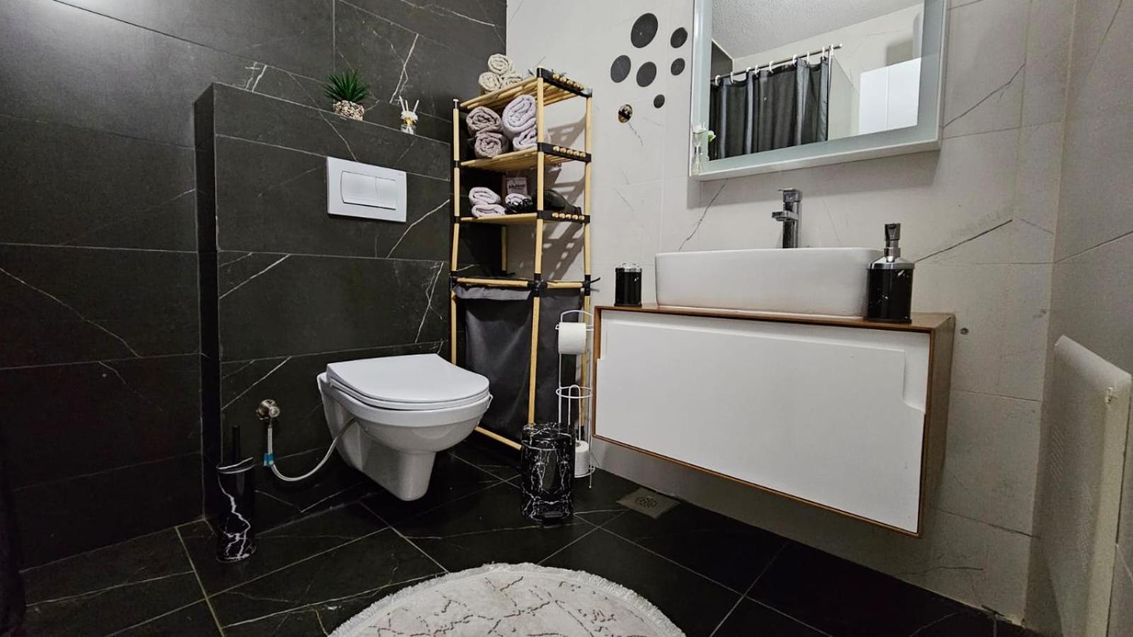 Value Living Apartment Ferizaj Ngoại thất bức ảnh